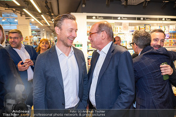 Buchpräsentation ´Der Trump Effekt´ - Thalia Wien Mitte - Di 03.06.2025 - Othmar KARAS, Gernot BLÜMEL32