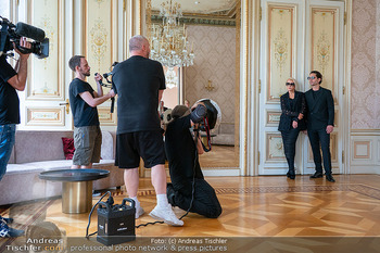 Heather Mills Fotoshooting - Hotel Palais Almanac, Wien - Mi 04.06.2025 - Heather MILLS mit Freund Mike DICKMAN, Fotoset19