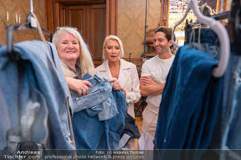 Heather Mills Fotoshooting - Hotel Palais Almanac, Wien - Mi 04.06.2025 - Heather MILLS mit Freund Mike DICKMAN84