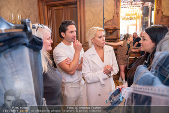 Heather Mills Fotoshooting - Hotel Palais Almanac, Wien - Mi 04.06.2025 - 87