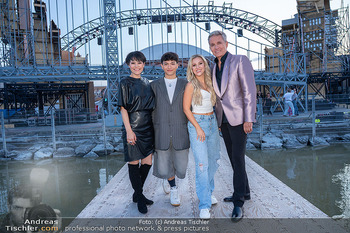 Starnacht - Seebühen Mörbisch, Burgenland - Sa 07.06.2025 - JJ (Johannes PIETSCH), Natalie HOLZNER, Francine JORDI, Alfons H100