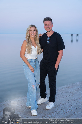 Starnacht - Seebühen Mörbisch, Burgenland - Sa 07.06.2025 - Natalie HOLZNER mit Freund Dominik105