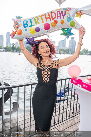 Christina Lugner Geburtstag - Strandcafe Alte Donau, Wien - Di 10.06.2025 - Christina LUGNER1