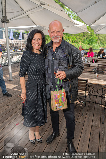 Christina Lugner Geburtstag - Strandcafe Alte Donau, Wien - Di 10.06.2025 - Gary LUX, Nicole HOFFMANN4