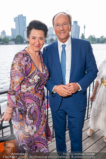 Christina Lugner Geburtstag - Strandcafe Alte Donau, Wien - Di 10.06.2025 - Andrea HÄNDLER, Ernst MINAR16