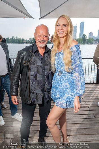 Christina Lugner Geburtstag - Strandcafe Alte Donau, Wien - Di 10.06.2025 - Garry LUX, Beatrice TURIN29