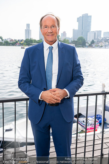 Christina Lugner Geburtstag - Strandcafe Alte Donau, Wien - Di 10.06.2025 - Ernst MINAR36