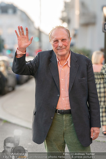 40 Jahresfeier - Cafe Stein, Wien - Do 12.06.2025 - Christian Ludwig ATTERSEE (Portrait, winkend)21
