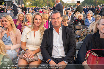 Sommernachtskonzert 2025 - Schloss Schönbrunn, Wien - Fr 13.06.2025 - Mario OBERMAIER mit Begleitung51