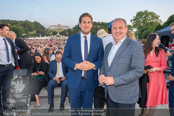 Sommernachtskonzert 2025 - Schloss Schönbrunn, Wien - Fr 13.06.2025 - Familie Josef und Sohn Alexander PRÖLL62