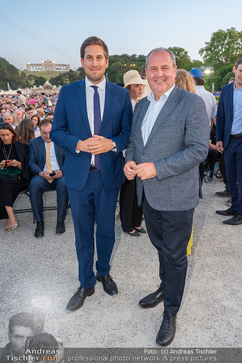 Sommernachtskonzert 2025 - Schloss Schönbrunn, Wien - Fr 13.06.2025 - Familie Josef und Sohn Alexander PRÖLL63