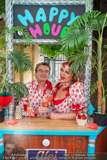 Schanigarten Opening - Schönbrunner Stöckl, Wien - Mo 16.06.2025 - Konstantin SCHENK, Tamara TROJANI30