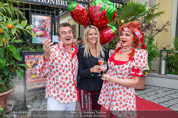Schanigarten Opening - Schönbrunner Stöckl, Wien - Mo 16.06.2025 - Simone LUGNER, Konstantin SCHENK, Tamara TROJANI44