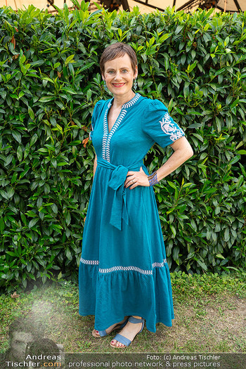 Premiere ´best exotic marigold hotel´ - Rosenburg, NÖ - Do 19.06.2025 - Nina BLUM4
