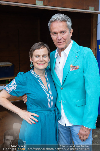 Premiere ´best exotic marigold hotel´ - Rosenburg, NÖ - Do 19.06.2025 - Nina BLUM, Alfons HAIDER54