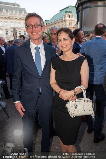 Raiffeisen Sommerfest - Albertina, Wien - Di 24.06.2025 - Ralph GLEIS, Katinka KECKEIS2