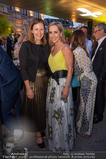 Raiffeisen Sommerfest - Albertina, Wien - Di 24.06.2025 - Claudia PLAKOLM, Claudia SCHALLER15