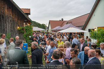 ausg´steckt is´ - Heuriger Breitenecker, Perchtoldsdorf - Do 26.06.2025 - 22