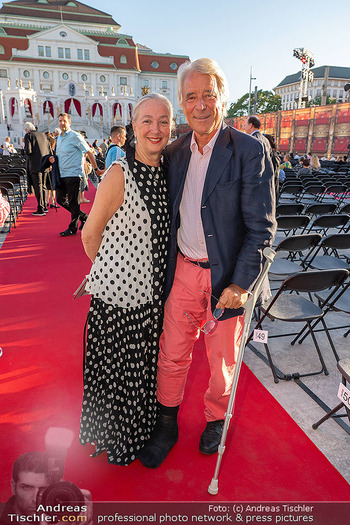 Premiere Wiener Opernsommer - Opernarena am Heumarkt, Wien - Di 01.07.2025 - Agnes und Peter HUSSLEIN49