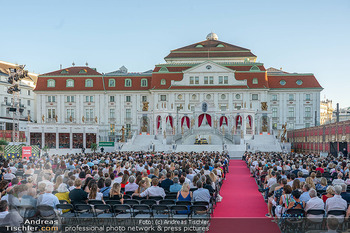 Premiere Wiener Opernsommer - Opernarena am Heumarkt, Wien - Di 01.07.2025 - Opernarena am Heumarkt, Bühne, Publikum, Übersichtsfoto112