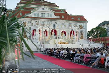 Premiere Wiener Opernsommer - Opernarena am Heumarkt, Wien - Di 01.07.2025 - Opernarena am Heumarkt, Bühne, Publikum, Übersichtsfoto136