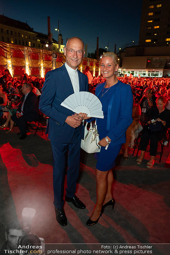 Premiere Wiener Opernsommer - Opernarena am Heumarkt, Wien - Di 01.07.2025 - Anton Toni FABER mit Natalie210