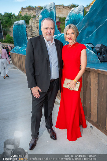 Premiere ´Der fliegende Holländer´ - Steinbruch St. Margarethen, Burgenland - Mi 09.07.2025 - Hans Peter DOSKOZIL mit Ehefrau Julia131