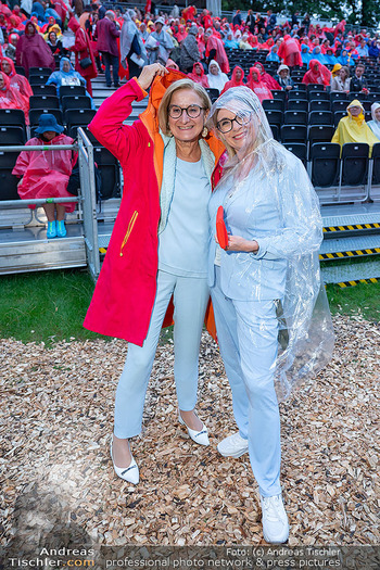 Premiere ´Ein Walzertraum´ - Schlosspark Haindorf Langenlois, NÖ - Do 24.07.2025 - Johanna MIKL-LEITNER, Christa KUMMER1