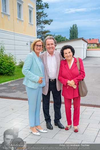 Premiere ´Ein Walzertraum´ - Schlosspark Haindorf Langenlois, NÖ - Do 24.07.2025 - Johanna MIKL-LEITNER, Rudolf und Agi BUCHBINDER31