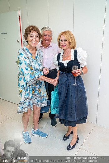 Dagmar Millesi Geburtstagsparty - Privatwohnung, Wien - Sa 02.08.2025 - Helene VAN DAMM, Heinz ZEDNIK, Dagmar MILLESI46