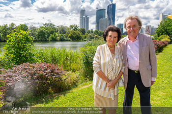 Dagmar Millesi Geburtstagsparty - Privatwohnung, Wien - Sa 02.08.2025 - Rudolf und Agi BUCHBINDER230
