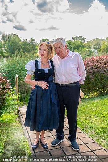 Dagmar Millesi Geburtstagsparty - Privatwohnung, Wien - Sa 02.08.2025 - Dagmar MILLESI, Heinz ZEDNIK241