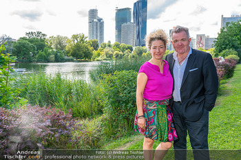 Dagmar Millesi Geburtstagsparty - Privatwohnung, Wien - Sa 02.08.2025 - Cornelius OBONYA, Carolin PIENKOS260