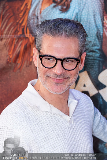 Premiere ´Das Kanu des Manitu´ - Cineplexx Millennium City, Wien - Mi 13.08.2025 - Rick KAVANIAN (Portrait)16