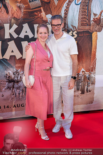 Premiere ´Das Kanu des Manitu´ - Cineplexx Millennium City, Wien - Mi 13.08.2025 - Jasmin SCHWIERS, Rick KAVANIAN38