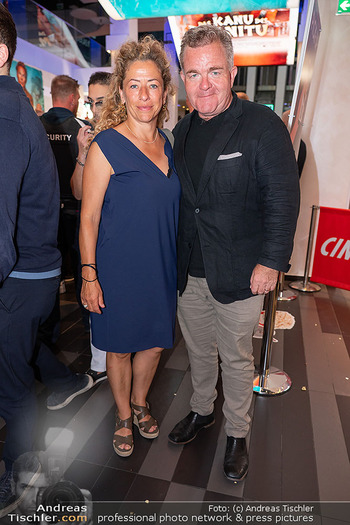 Premiere ´Das Kanu des Manitu´ - Cineplexx Millennium City, Wien - Mi 13.08.2025 - Cornelius OBONYA, Carolin PIENKOS49
