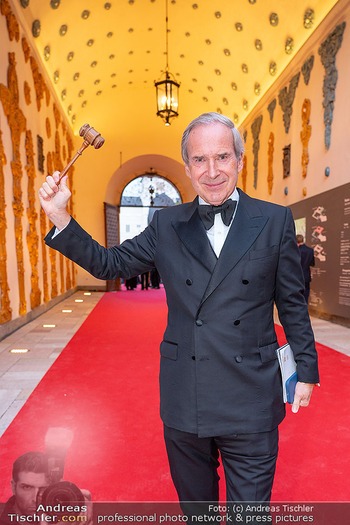 amfAR Gala - Residenz Salzburg, Salzburg - So 24.08.2025 - Simon DE PURY91