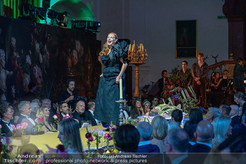 amfAR Gala - Residenz Salzburg, Salzburg - So 24.08.2025 - Ute LEMPER (Bühnenfoto)207