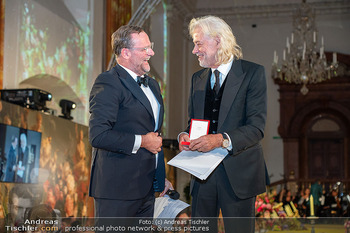 amfAR Gala - Residenz Salzburg, Salzburg - So 24.08.2025 - Bob GELDOF, Josef Sepp SCHELLHORN273