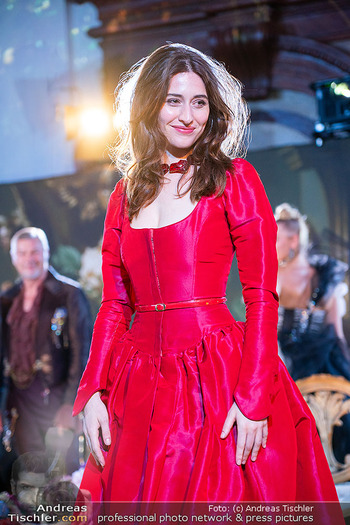 amfAR Gala - Residenz Salzburg, Salzburg - So 24.08.2025 - Deleila PIASKO (Bühnenfoto, Portrait)292