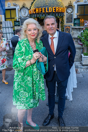 Goldener Johann für Jonas Kaufmann - Marchfelderhof, NÖ - Fr 05.09.2025 - Birgit SARATA, Peter GROßMANN11