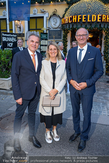Goldener Johann für Jonas Kaufmann - Marchfelderhof, NÖ - Fr 05.09.2025 - Anton MATTLE mit Ehefrau Daniela, Peter GROßMANN16