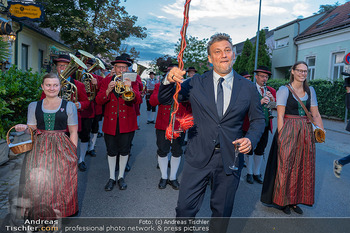 Goldener Johann für Jonas Kaufmann - Marchfelderhof, NÖ - Fr 05.09.2025 - Jonas KAUFMANN dirigiert die Blasmusik65