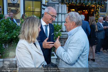 Goldener Johann für Jonas Kaufmann - Marchfelderhof, NÖ - Fr 05.09.2025 - Anton MATTLE mit Ehefrau Daniela, Hans Peter HASELSTEINER70
