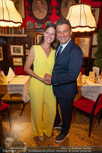 Goldener Johann für Jonas Kaufmann - Marchfelderhof, NÖ - Fr 05.09.2025 - Jonas KAUFMANN mit Ehefrau Christiane103