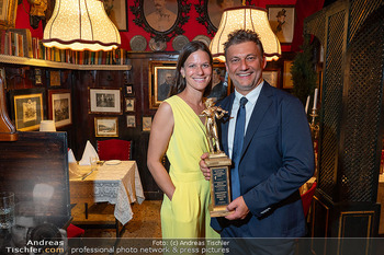 Goldener Johann für Jonas Kaufmann - Marchfelderhof, NÖ - Fr 05.09.2025 - Jonas KAUFMANN mit Ehefrau Christiane112