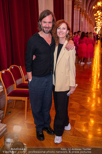 Diversity Ball - Rathaus, Wien - So 07.09.2025 - Jutta FASTIAN mit Begleitung45
