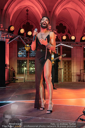 Diversity Ball - Rathaus, Wien - So 07.09.2025 - Conchita WURST215