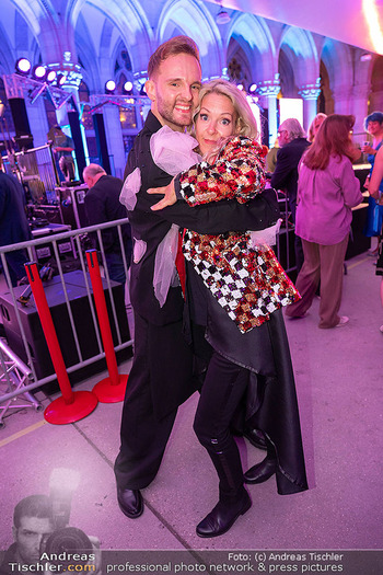 Diversity Ball - Rathaus, Wien - So 07.09.2025 - Simone LUGNER tanz mit Herby STANONIK248