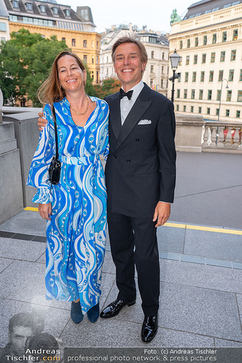 Fundraising Dinner - Albertina, Wien - Di 09.09.2025 - Birgit LAUDA mit Ehemann Markus SIEBERER72